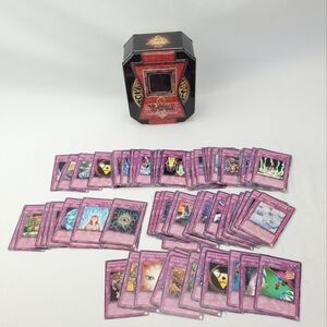 Konami Yu-Gi-Oh Trading Cards Trap Card Lot Of 190 Cards + Collectible Tin 1996